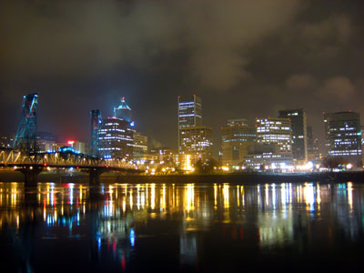 hawthorne bridge portland. Hawthorne Bridge