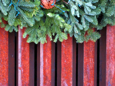 The Wall & Wreath, Tanner Springs Park