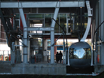 Tram, Docked at Lower Station