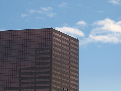 US Bank Tower, Clouds