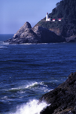 Waves and Haceta Head Lighthouse